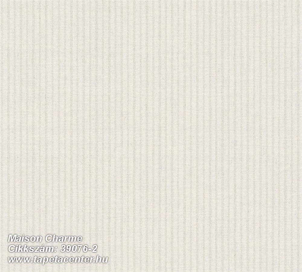 Csíkos,textil hatású,textilmintás,bézs-drapp,illesztés mentes,súrolható,vlies tapéta 